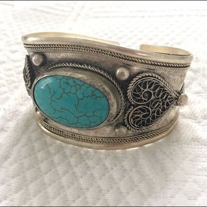 Beautiful Turquoise & Silver Cuff Bracelet