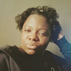 Meet your Posher, Brittney