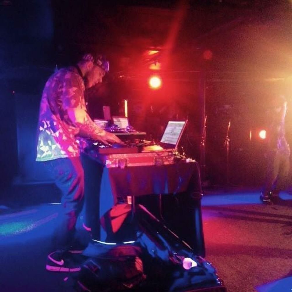 Meet your Posher, Eli