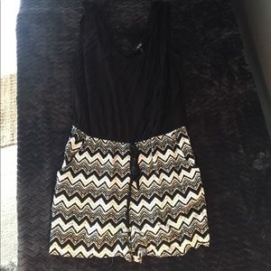 Black and White Print Romper Size XL