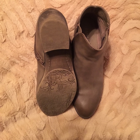 Grey booties - Picture 4 of 4