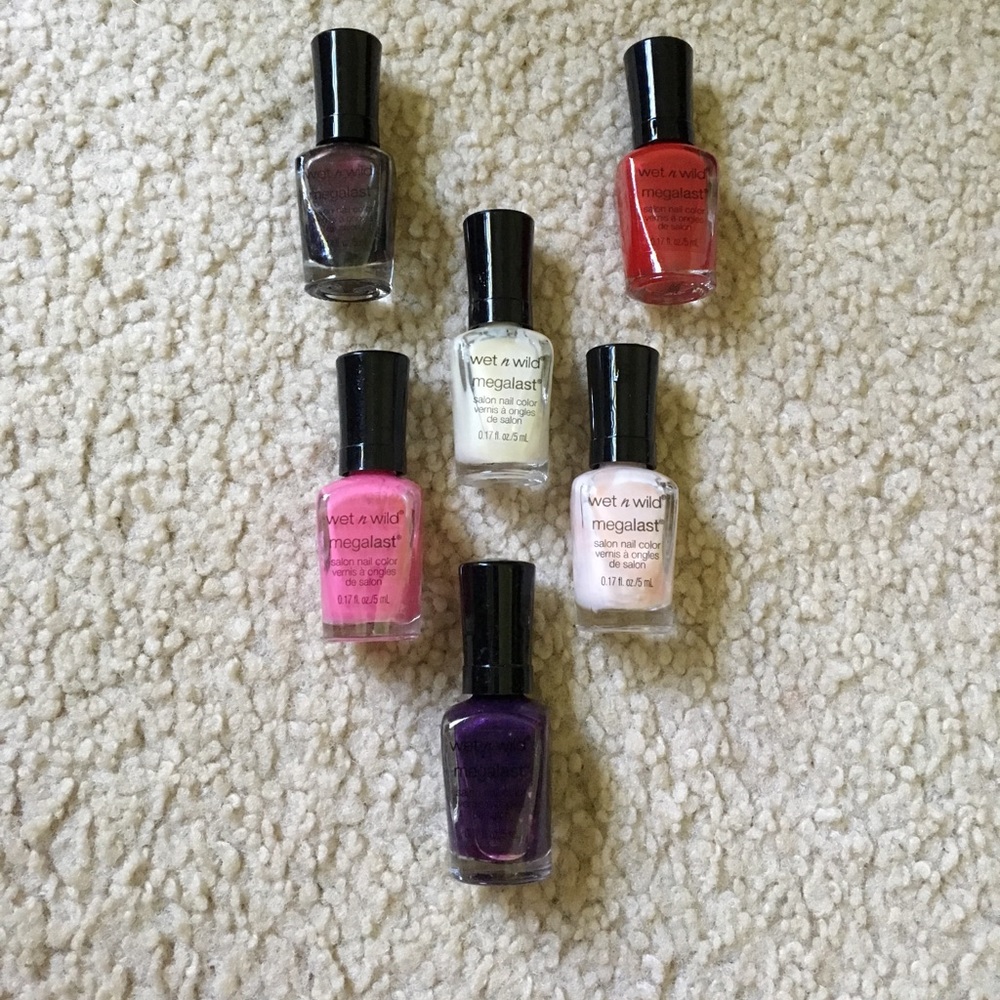 Wet n' wild nail polishes