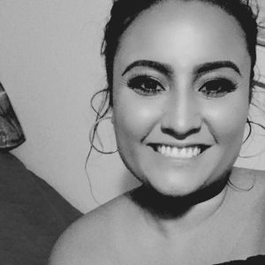 Meet your Posher, Chloe