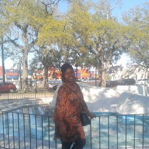 Meet your Posher, Gwendolyn