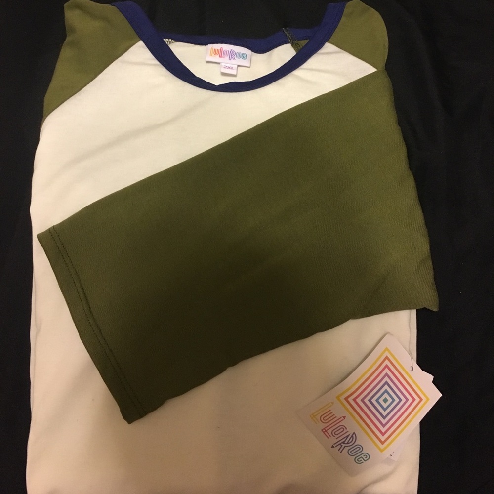 2XL Randy LulaRoe Tee.