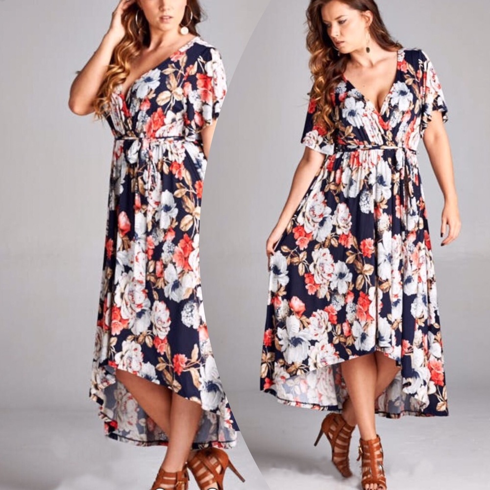 💥HP 5/16💥PRETTY MULTI FLORAL HIGH LOW DRESS!