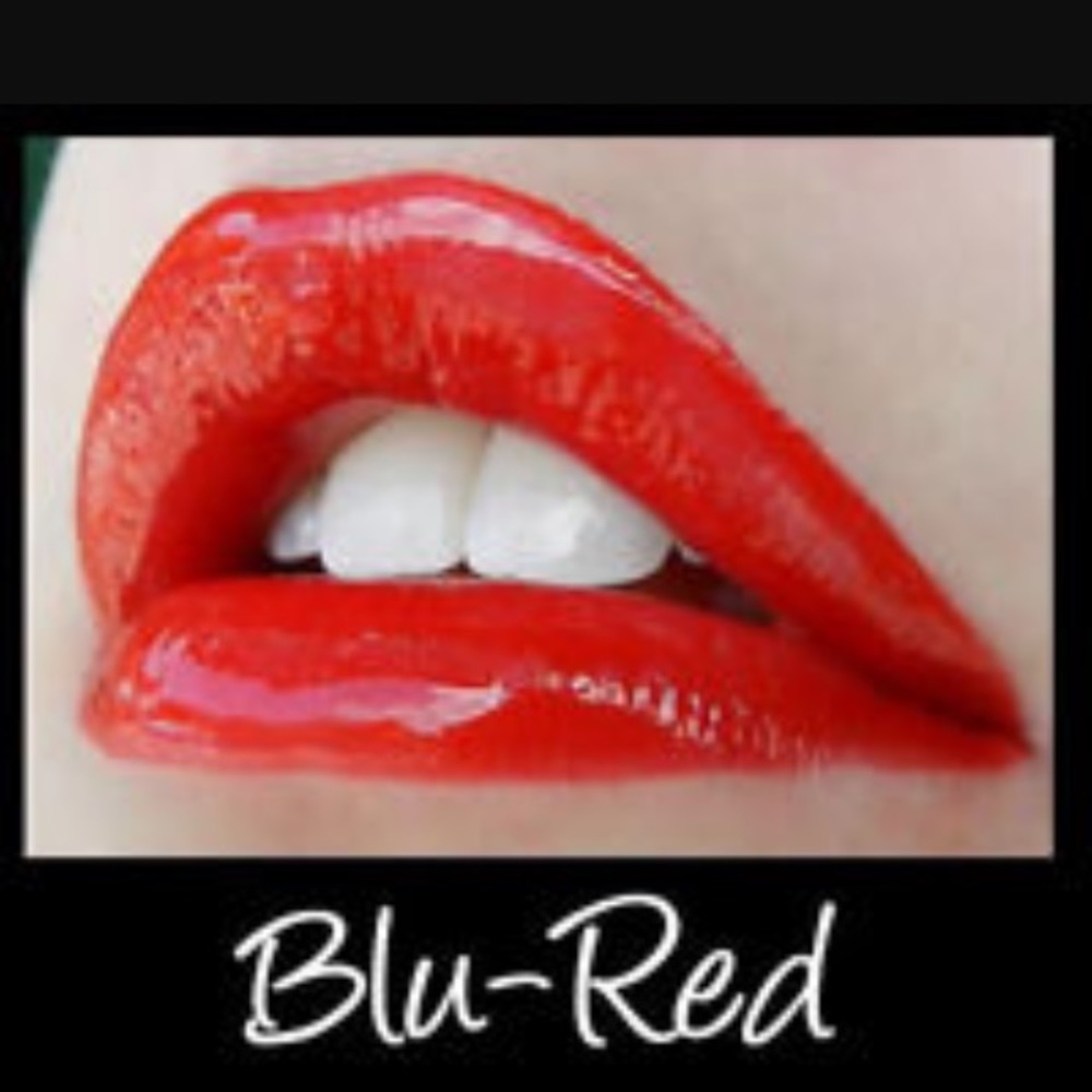 Blu-red lipsense and gloss