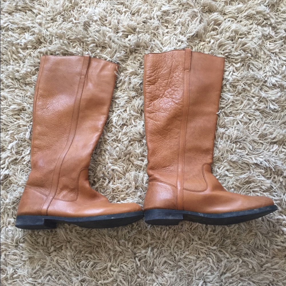SALE 🌸 Leather Boots 🌸