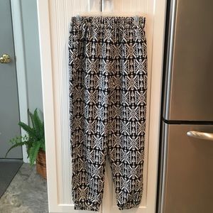 Body Central Black & White Harem Pants