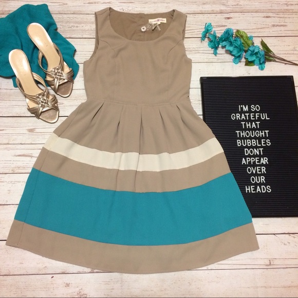 Altar'd State Dresses & Skirts - Altar'd State Cutout Back Dress