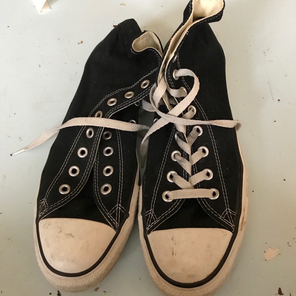 Black converse all stars