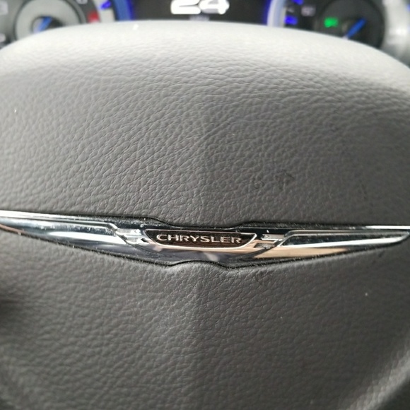 Meet your Posher, Johnathan - Picture 2 of 3