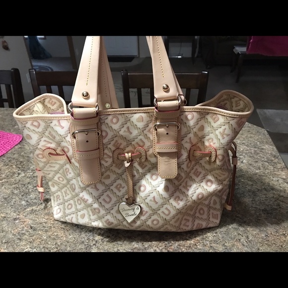 Dooney and Bourke bag - Picture 1 of 4