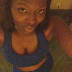 Meet your Posher, Latoya