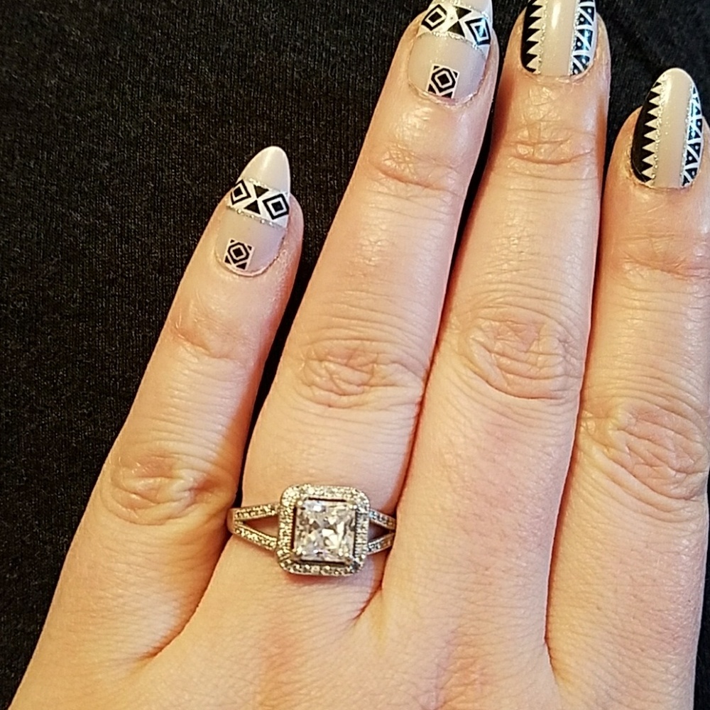Sterling silver ring - Picture 2 of 2