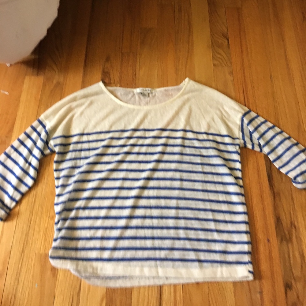 Quarter sleeve shirt