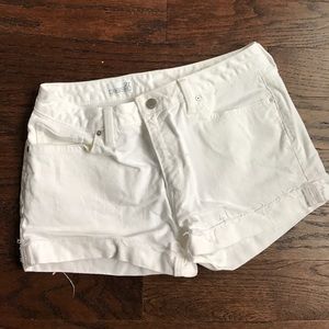 GAP slim cut-off white shorts