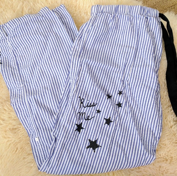 VS PINK PAJAMA'S - Picture 2 of 7