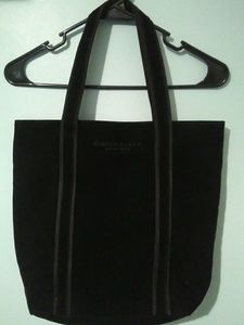 Donna Karan Cosmetics velvety bag