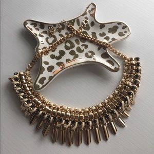 🎉HP!🎉Stitch Fix Statement Necklace 🎉