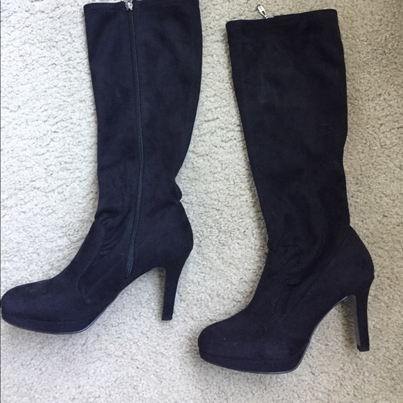 Tahari Shoes - Tahari Platform Boots
