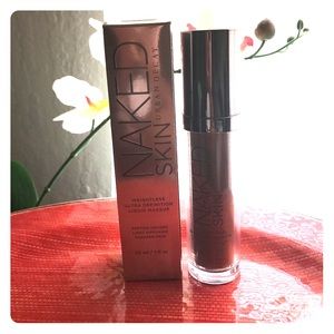 Urban Decay Naked Skin Weightless Ultra Definition