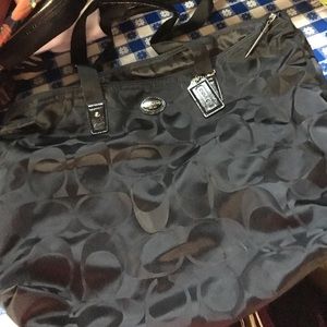Coach sig travel bag & matching storage bag