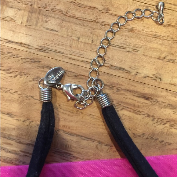 Lia Sophia Shell and Stone Choker New! 15-17" NWOT - Picture 3 of 4