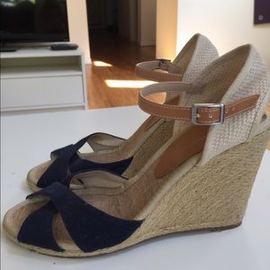 BCBG summer wedges