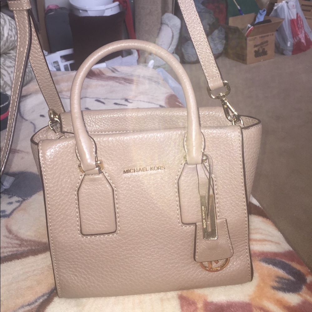 Preowned Michael Kors Shoulder Bag.