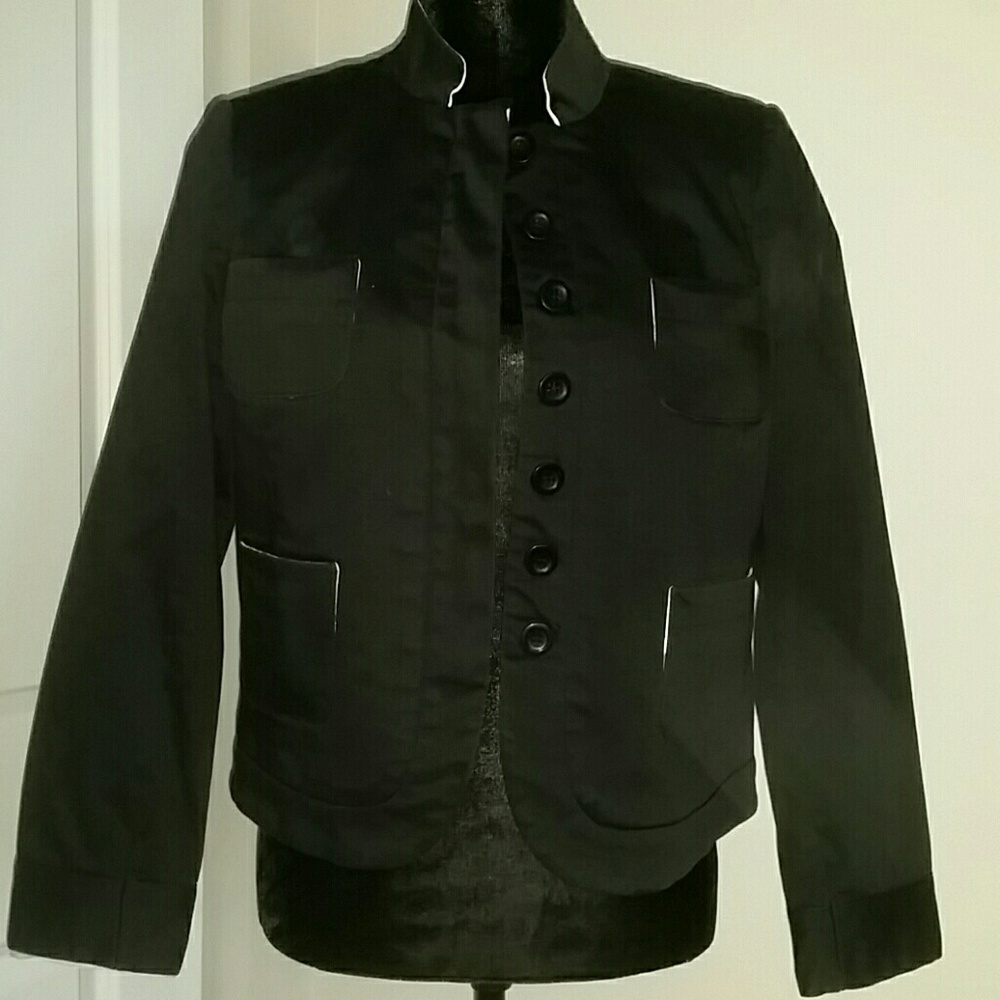 Identify Black Buttoned Blazer Jacket - image 1