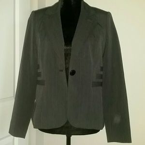 🔴 FINAL OFFER - ADRIENNE VITTADINI GRAY Striped Suit Blazer Jacket