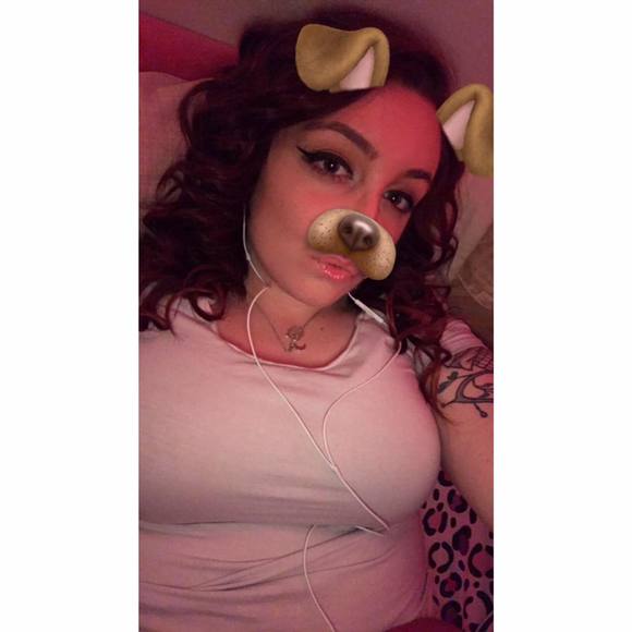 Meet your Posher, Alexus - Picture 1 of 1