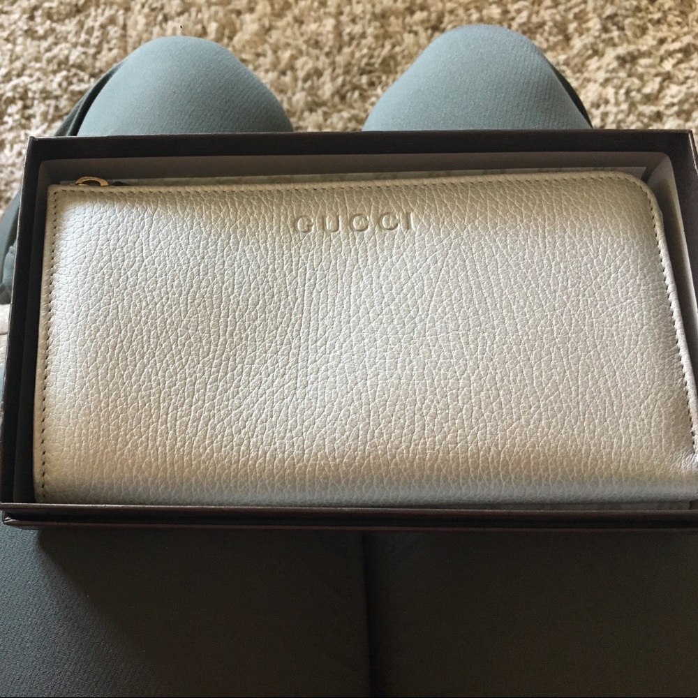 Gucci wallet