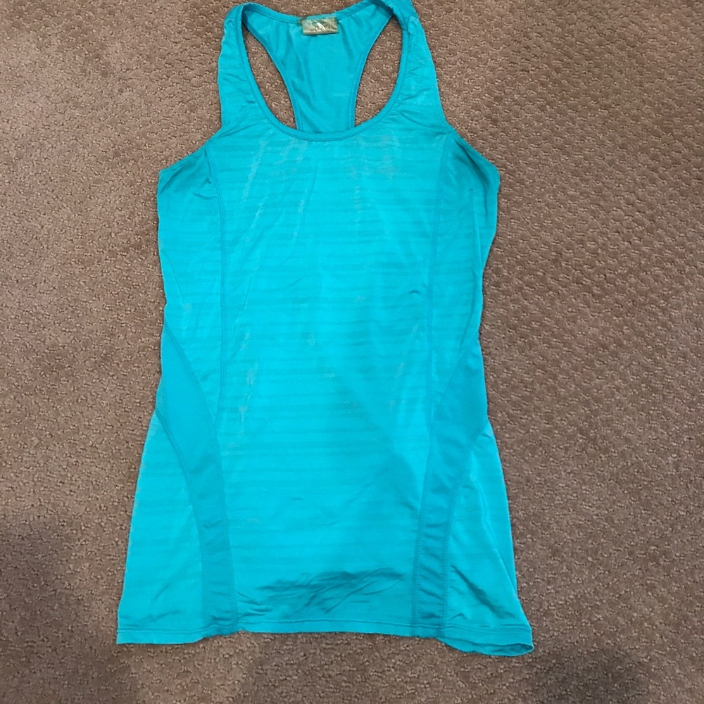 Can athleta top