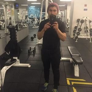 Meet your Posher, Jonathan