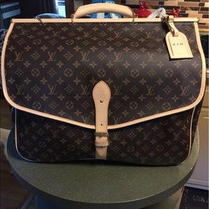 Authentic Louis Vuitton Hunting Bag