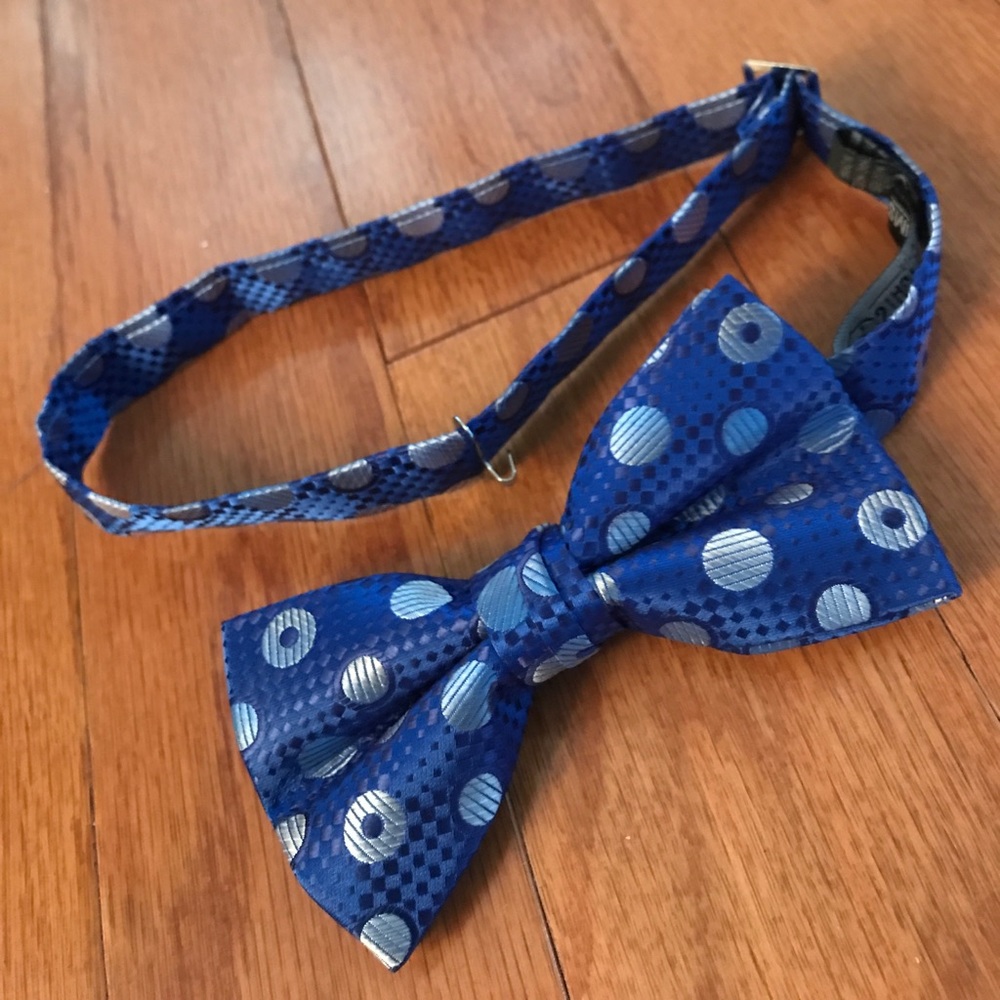 Stacy Adams Bow Tie