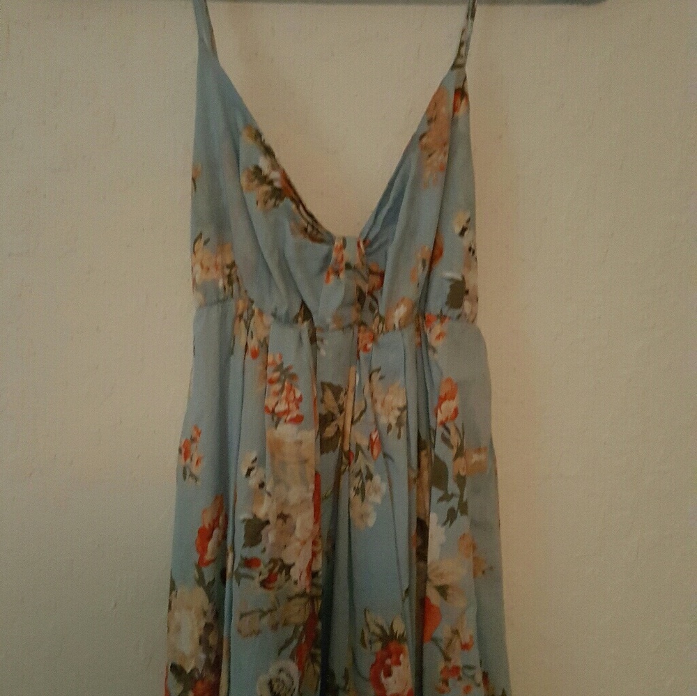 Super cute light blue flower print strap dress