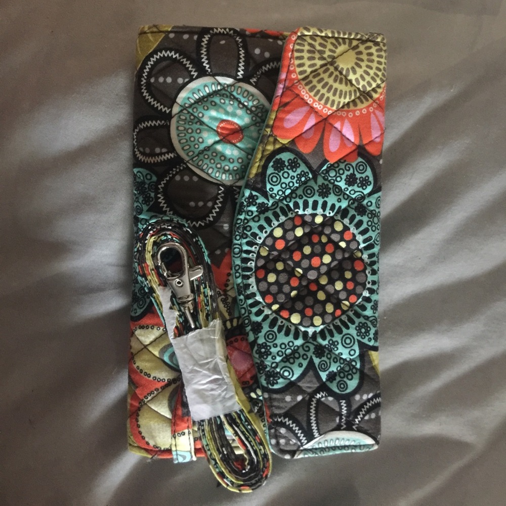 Vera Bradley wristlet never used