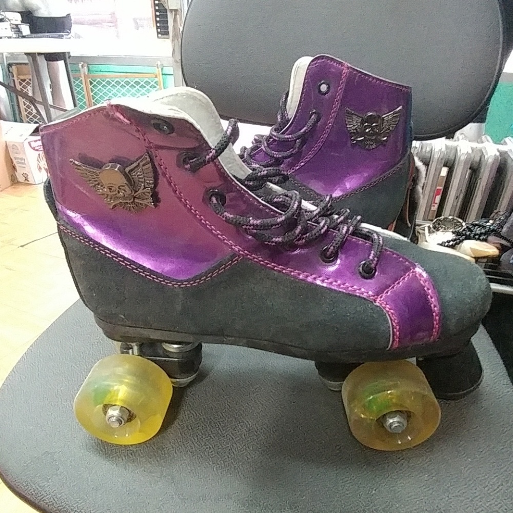 A WESOME SKATE.....very Rare..size 38k - Picture 2 of 5
