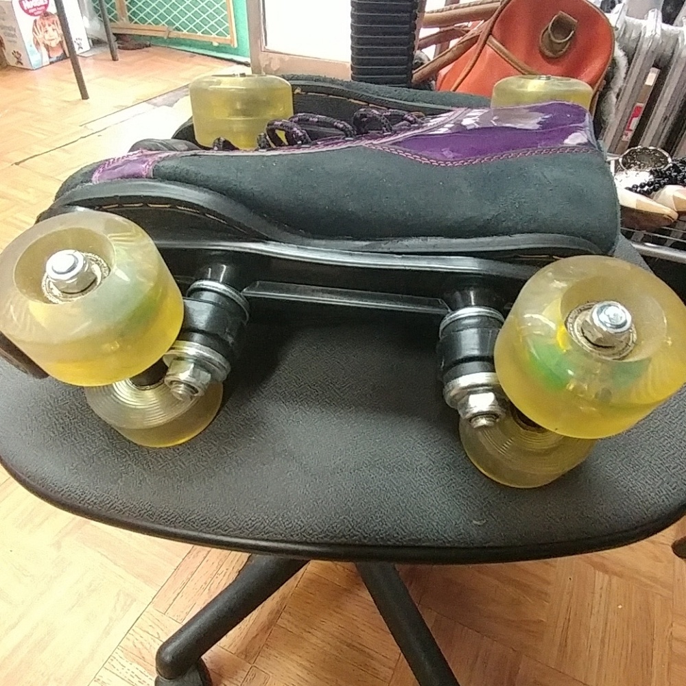 A WESOME SKATE.....very Rare..size 38k - Picture 3 of 5
