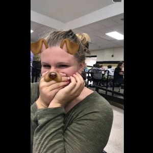 Meet your Posher, Abigail