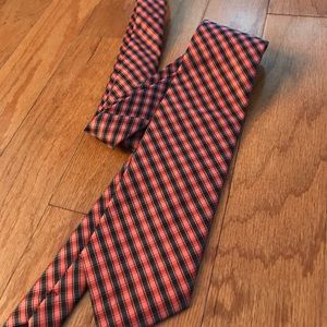 Adolfo Tie