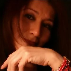 Meet your Posher, Amparo