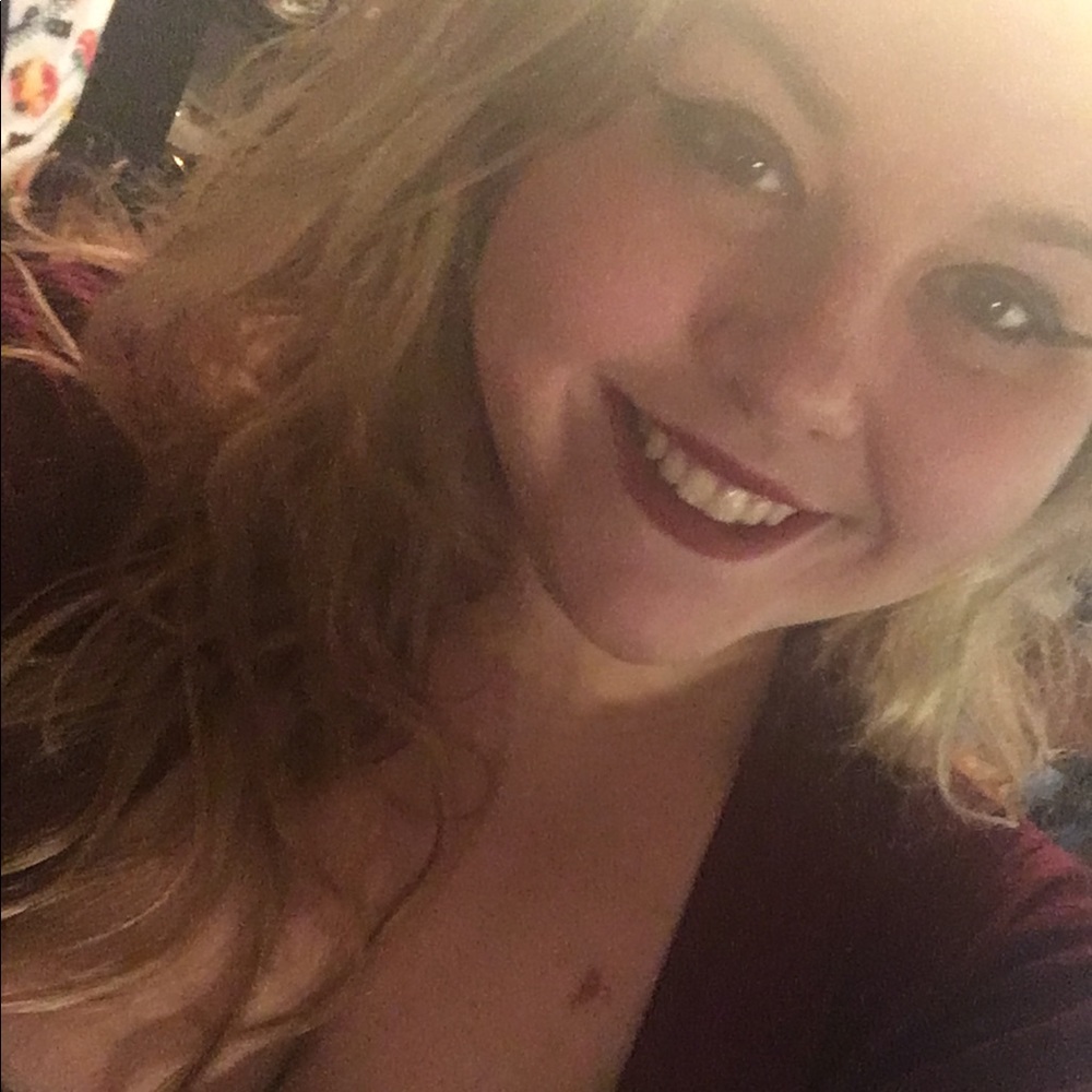 Meet your Posher, Mackenzie