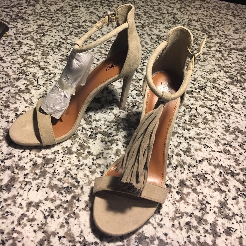 Fringe heels