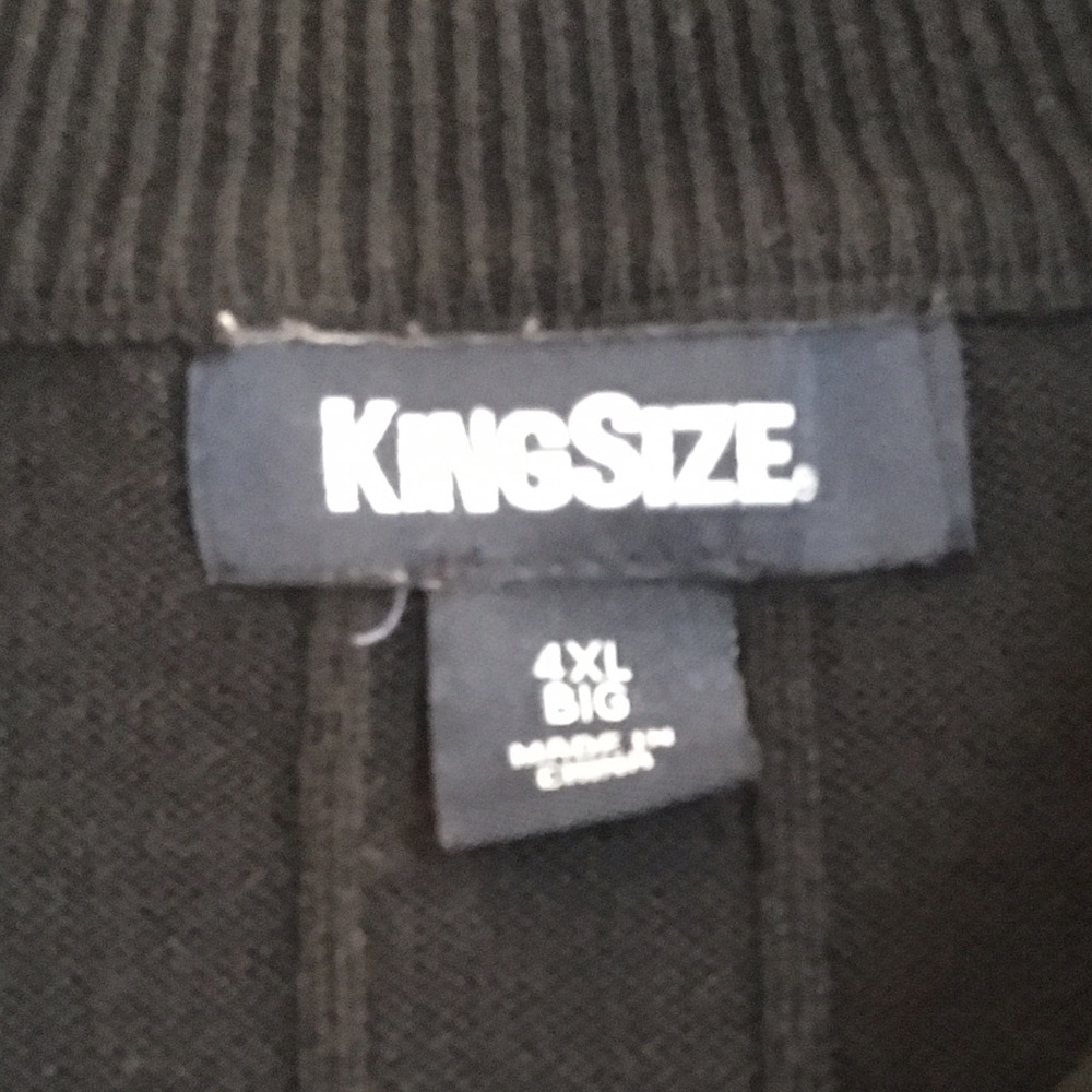 King Size Sweater. - Picture 2 of 2