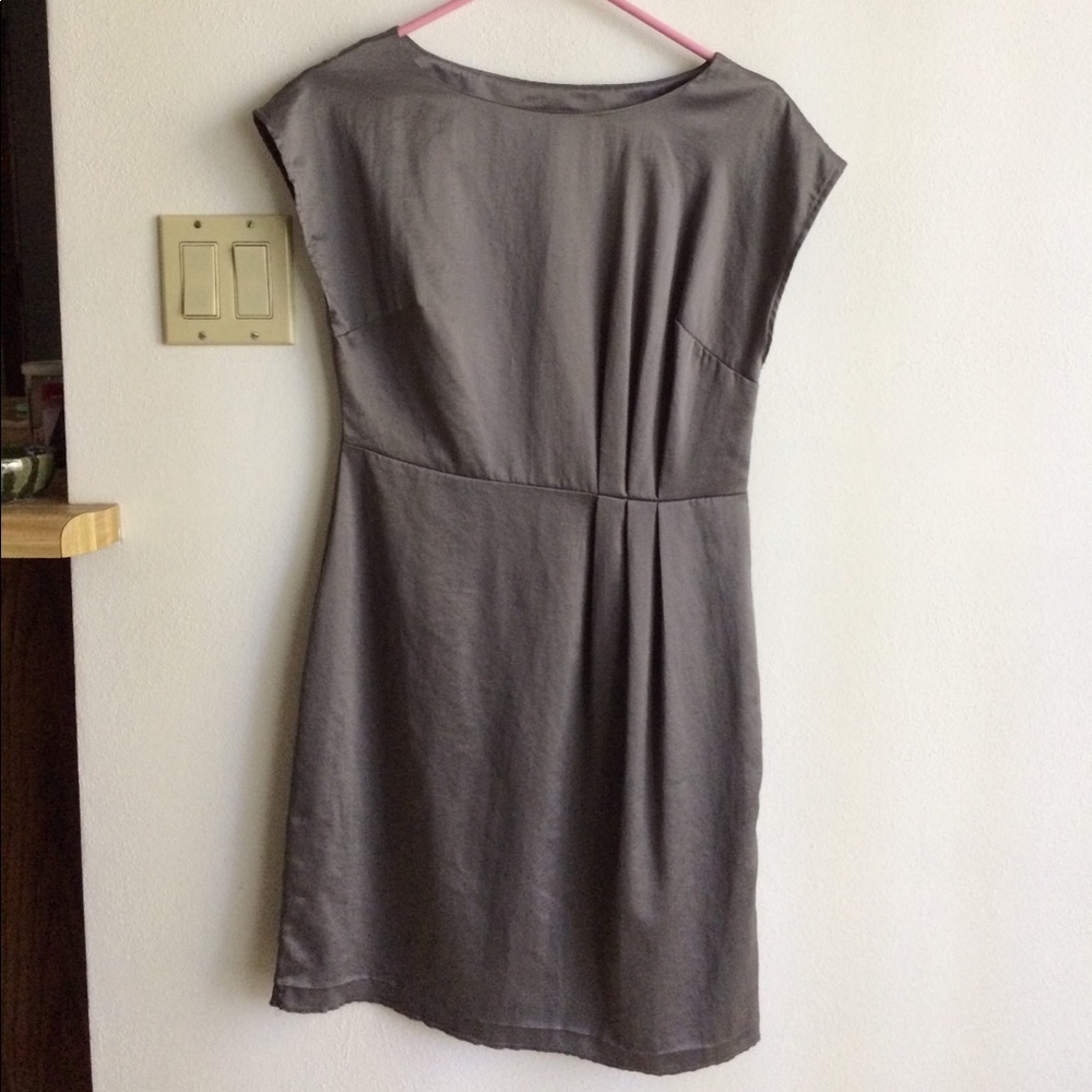 ♻️♻️DONATED ♻️♻️ Silver dress