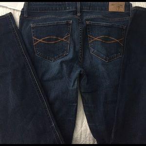 Abercrombie and Fitch!  Skinny Jeans. Dark Wash